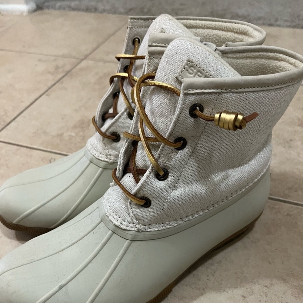 Sperry boots